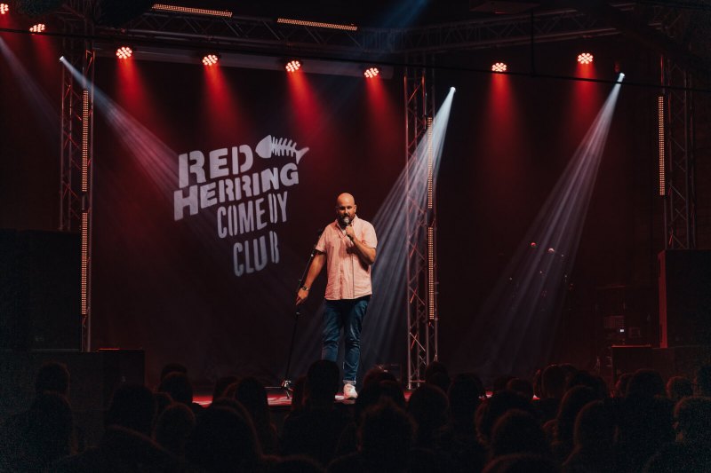 Red-Herring-Comedy2