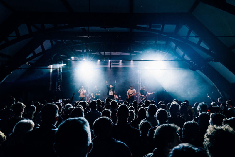 docks-academy-stage